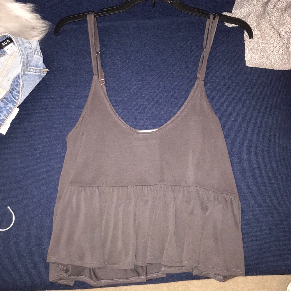 Dark grey cropped shirt